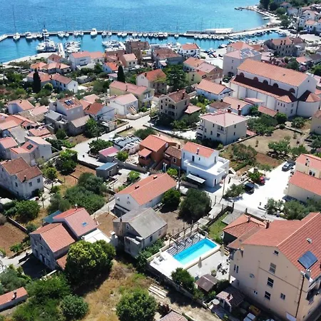 Rusev Pensjonat Preko